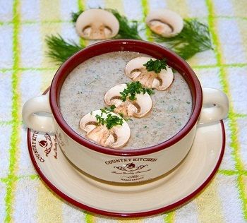 Молочный крем-суп с шампиньонами