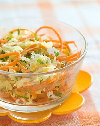 Салат из белокочанной капусты и моркови