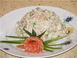 Салат из риса и лосося «Дальневосточный».