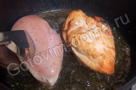 Как приготовить куриную грудку в духовке