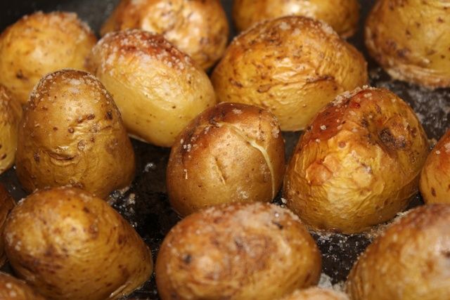  картошка в мундире в духовке