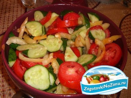 Консервированный салат из огурцов и помидор