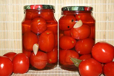 Рецепт консервирования помидоров в яблочном соке
