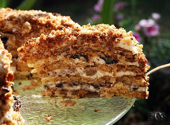 Рецепт торт медовый с черносливом