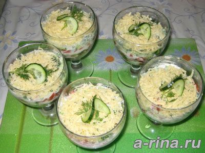 Салат в креманках рецепт