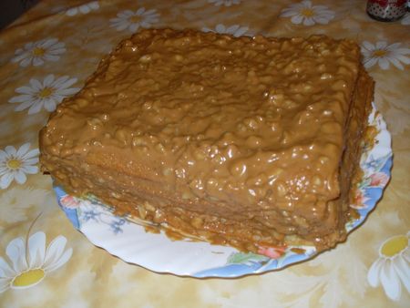 Торт ореховый со сгущенкой