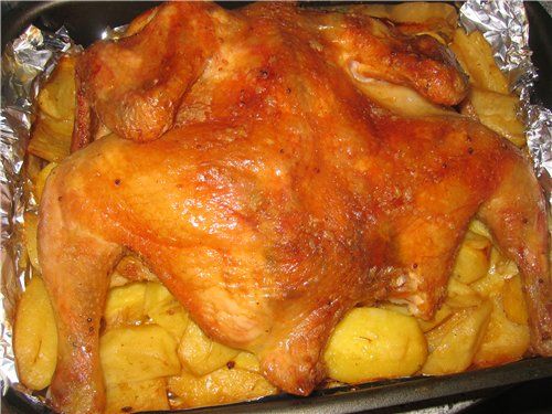 Курица целиком в духовке с картошкой