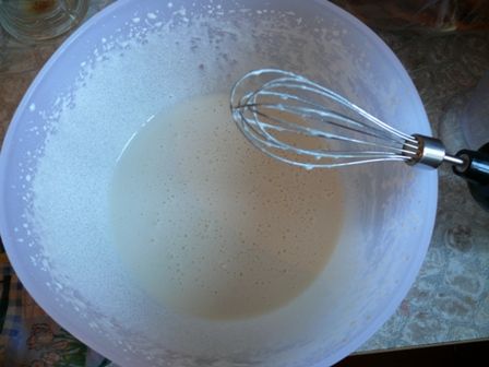 Что несладкого можно приготовить из кислого молока в мультиварке